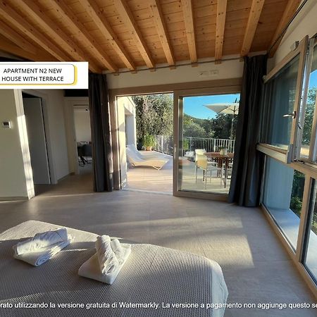 The View Apartment Torri Del Benaco Bagian luar foto