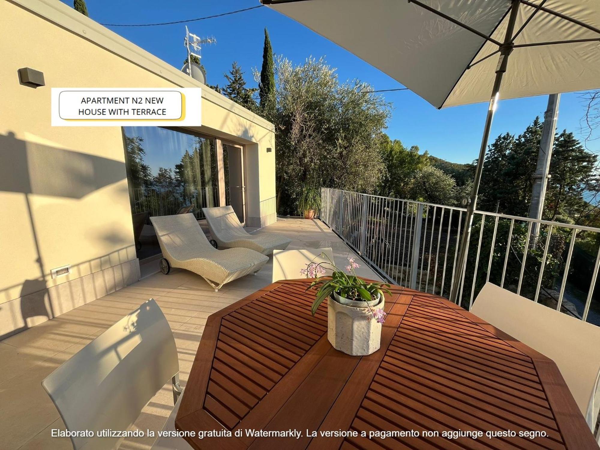 The View Apartment Torri Del Benaco Bagian luar foto